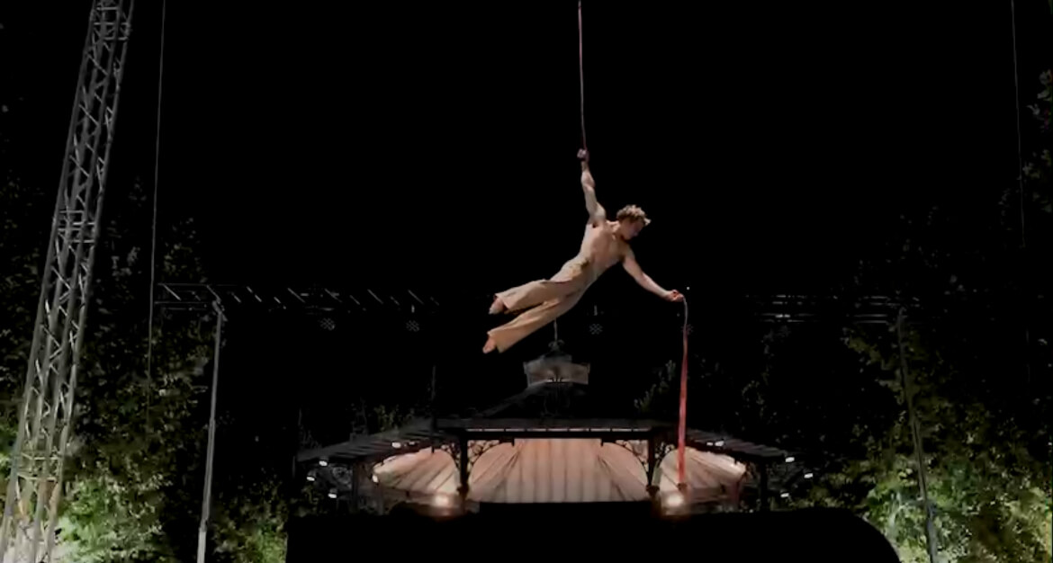 the white noch Quentin signori